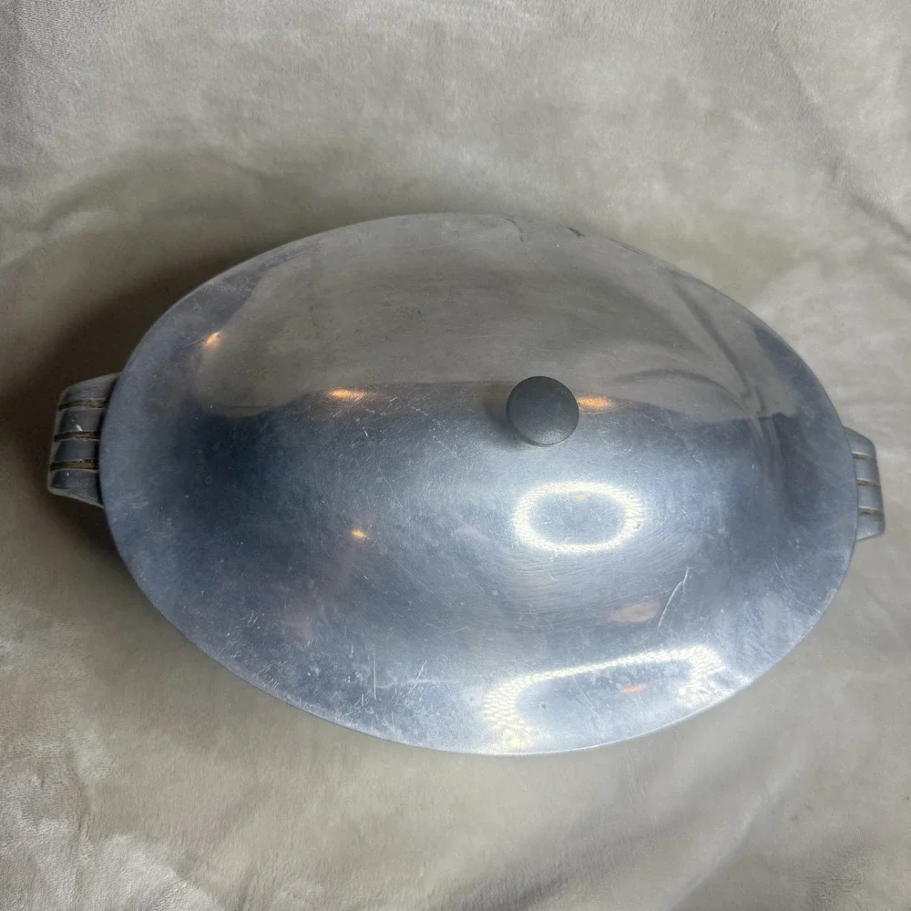 Vintage Cast Aluminum Heavy Oval Roaster Dutch Oven with Dome‎ Lid